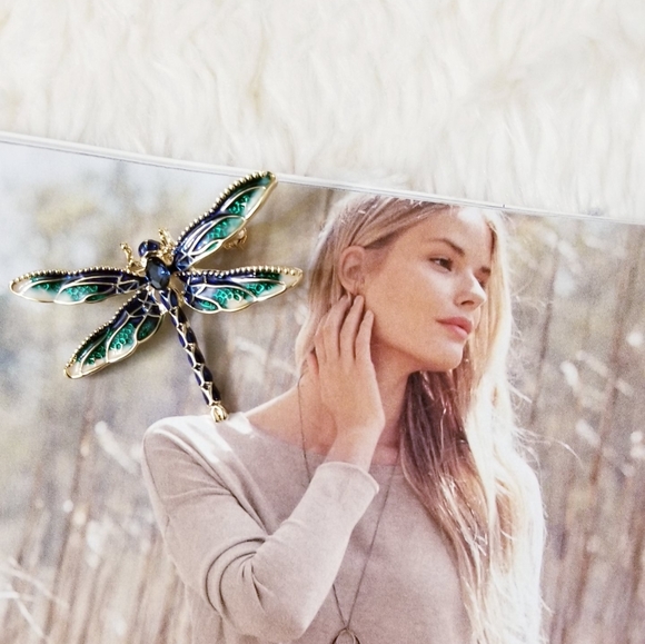 18K Gold Rhinestone Dragonfly Brooch - Picture 10 of 15